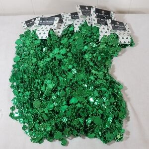 St. Patrick's Day, green clover necklace Lot 54 Necklaces